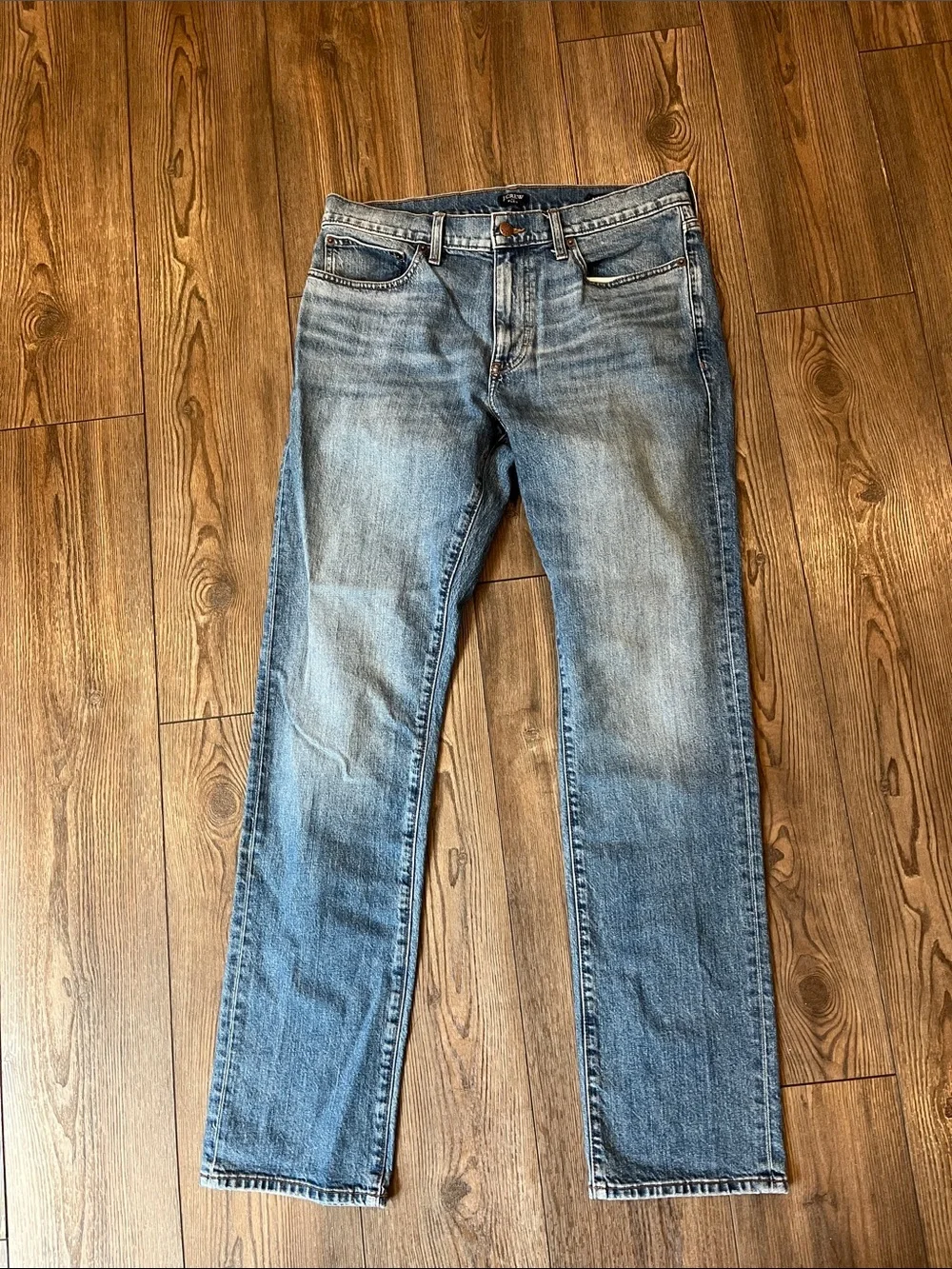 J Crew Classic Men's Straight-Leg Jeans in Light Blue